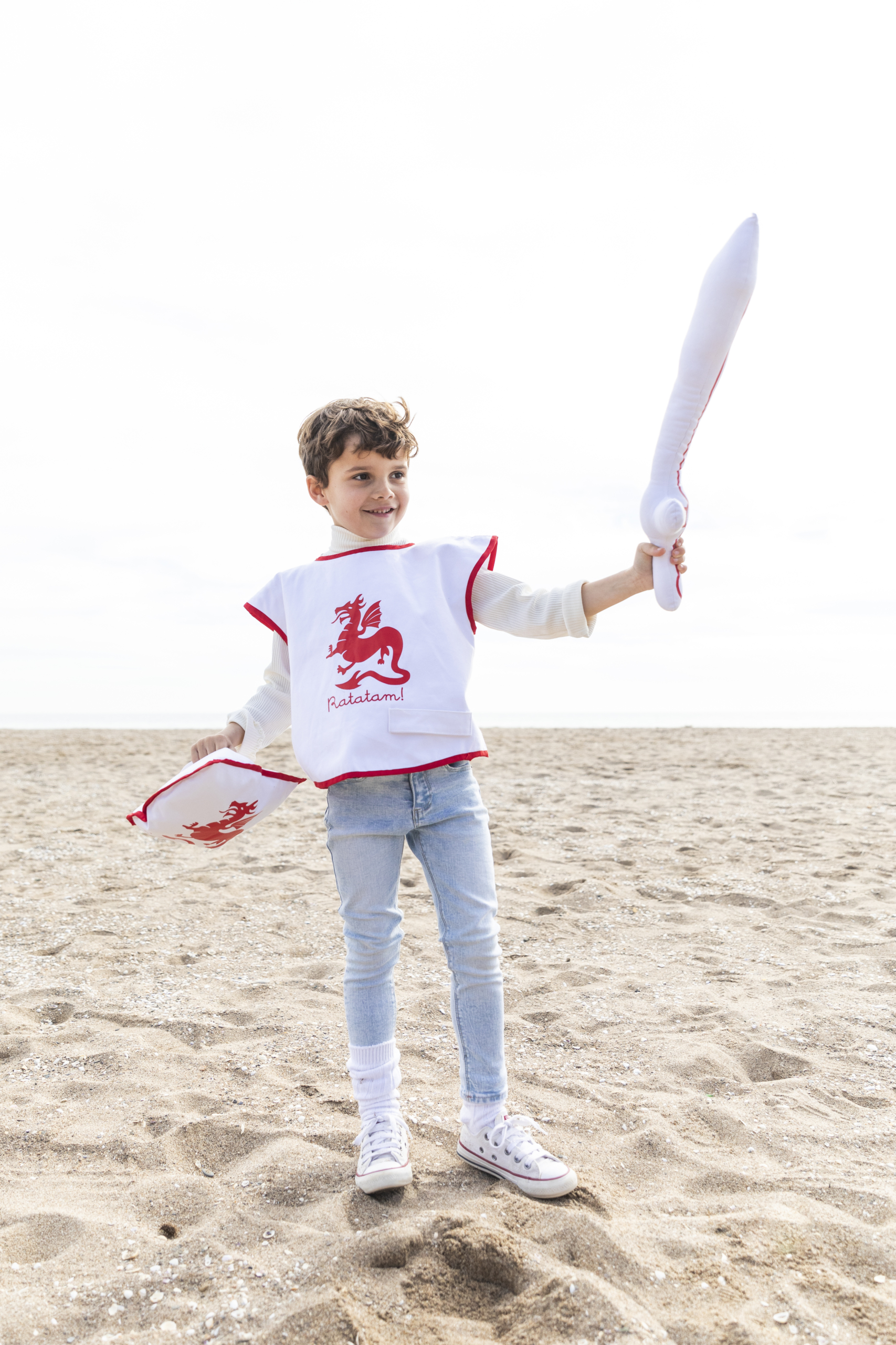 KIT DE DEGUISEMENT CHEVALIER ROUGE ENFANT RATATAM