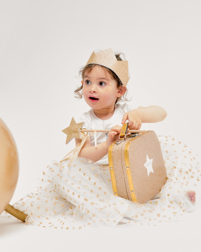 COURONNE PAILLETTEE OR DEGUISEMENT JOUET ENFANTS RATATAM BAGUETTE VALISE PAILLETTES