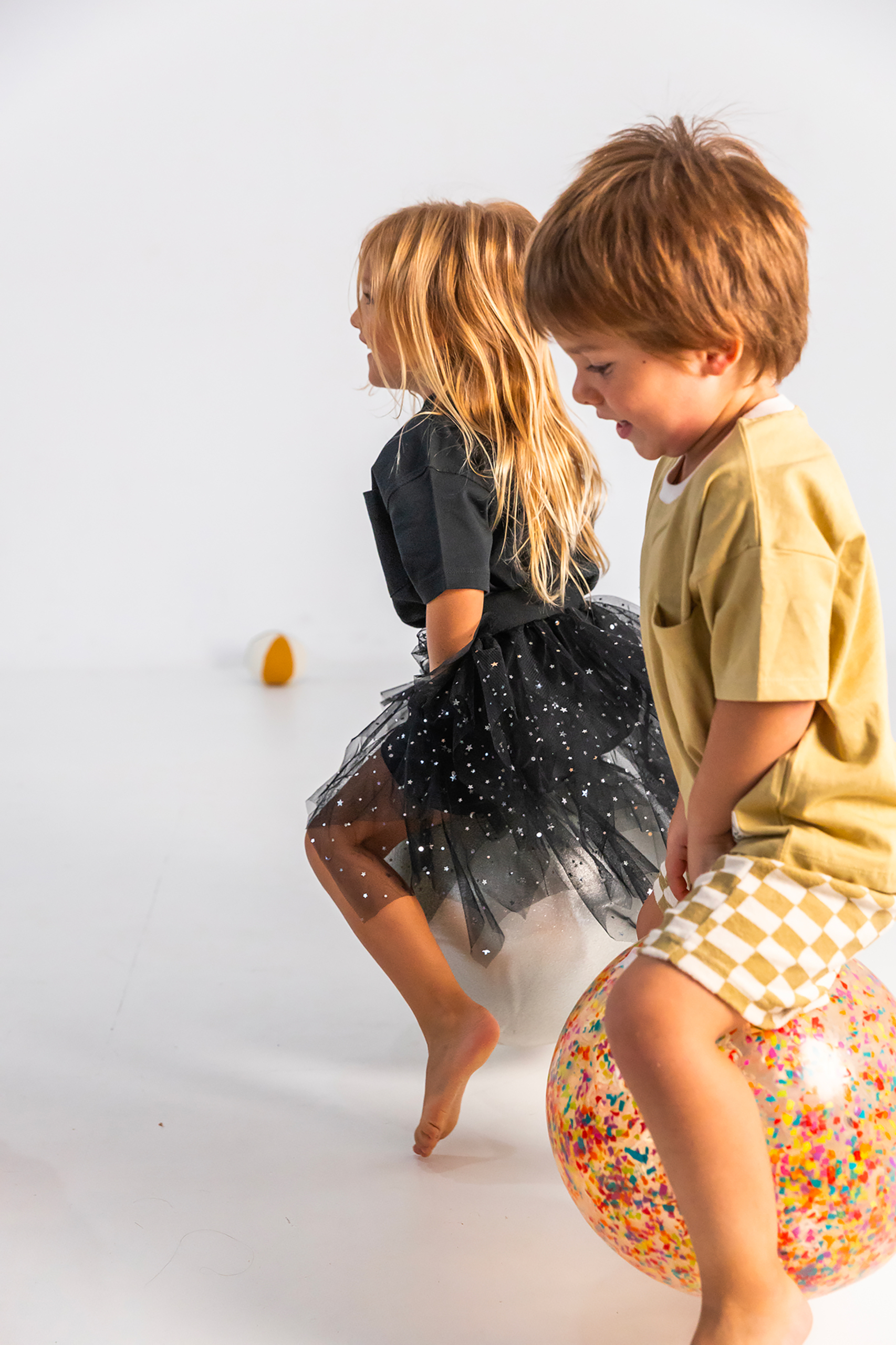 BALLONS SAUTEURS BALLON SAUTEUR ENFANT CONFETTI JOUETS ENFANTS RATATAM