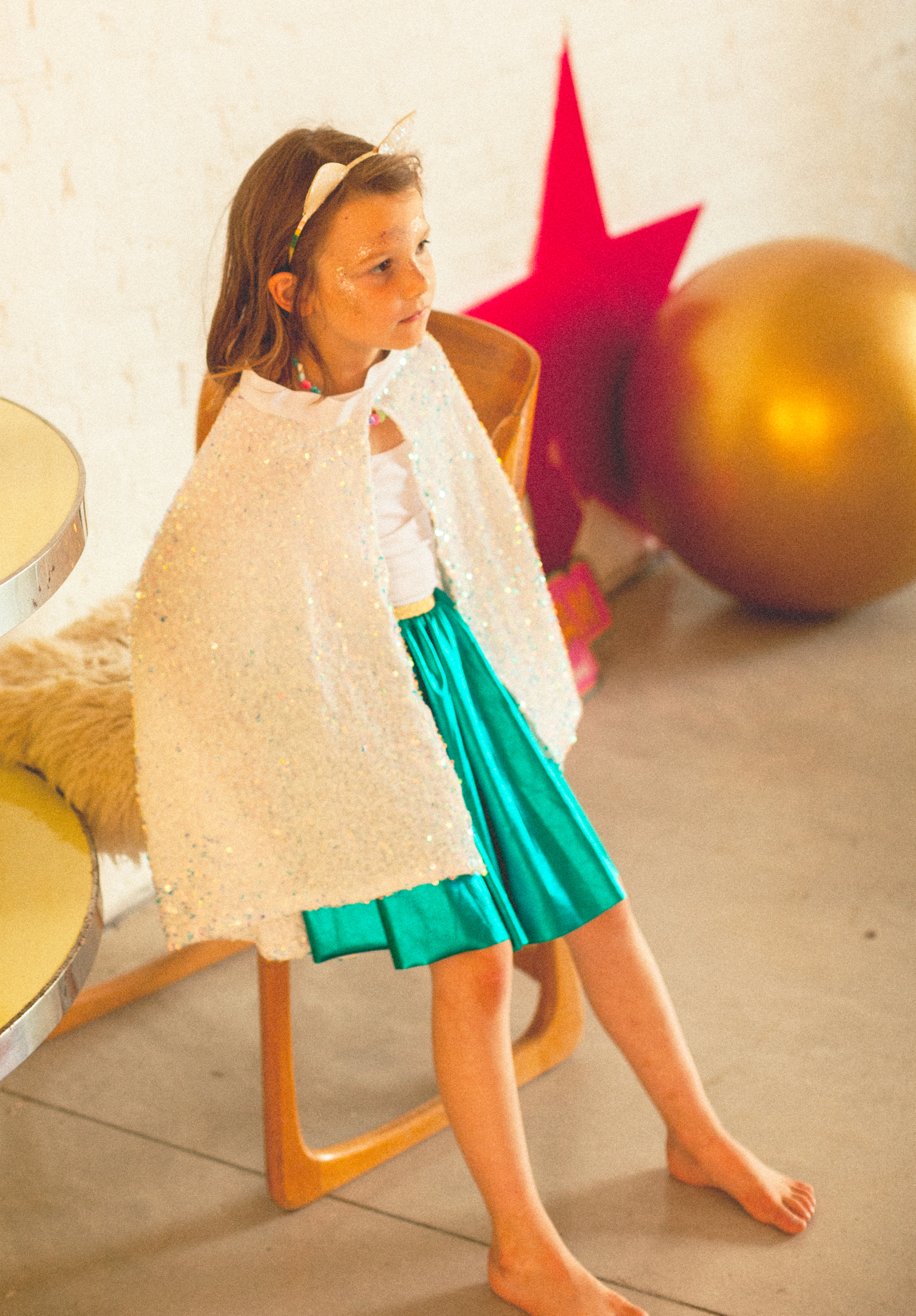 CAPE SNOWHITE ENFANTS DEGUISEMENT RATATAM