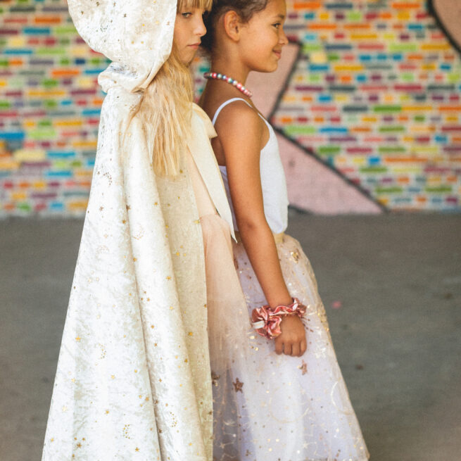 Cape De Noël Courte Pour Enfant - Velours Rouge Avec Franges Blanches Et Bonnet - Longueur 45 Cm - Déguisement Fête