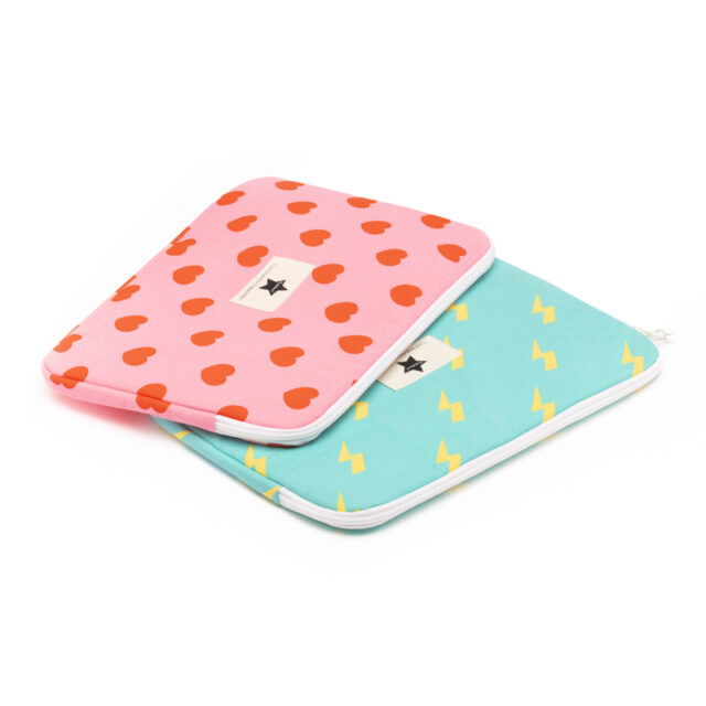 POCHETTE ORDINATEUR ZIPPEE ROSE COEURS ROUGE RATATAM KIDS ET POCHETTE ORDINATEUR ECLAIRS ET BLEU RATATAM KIDS