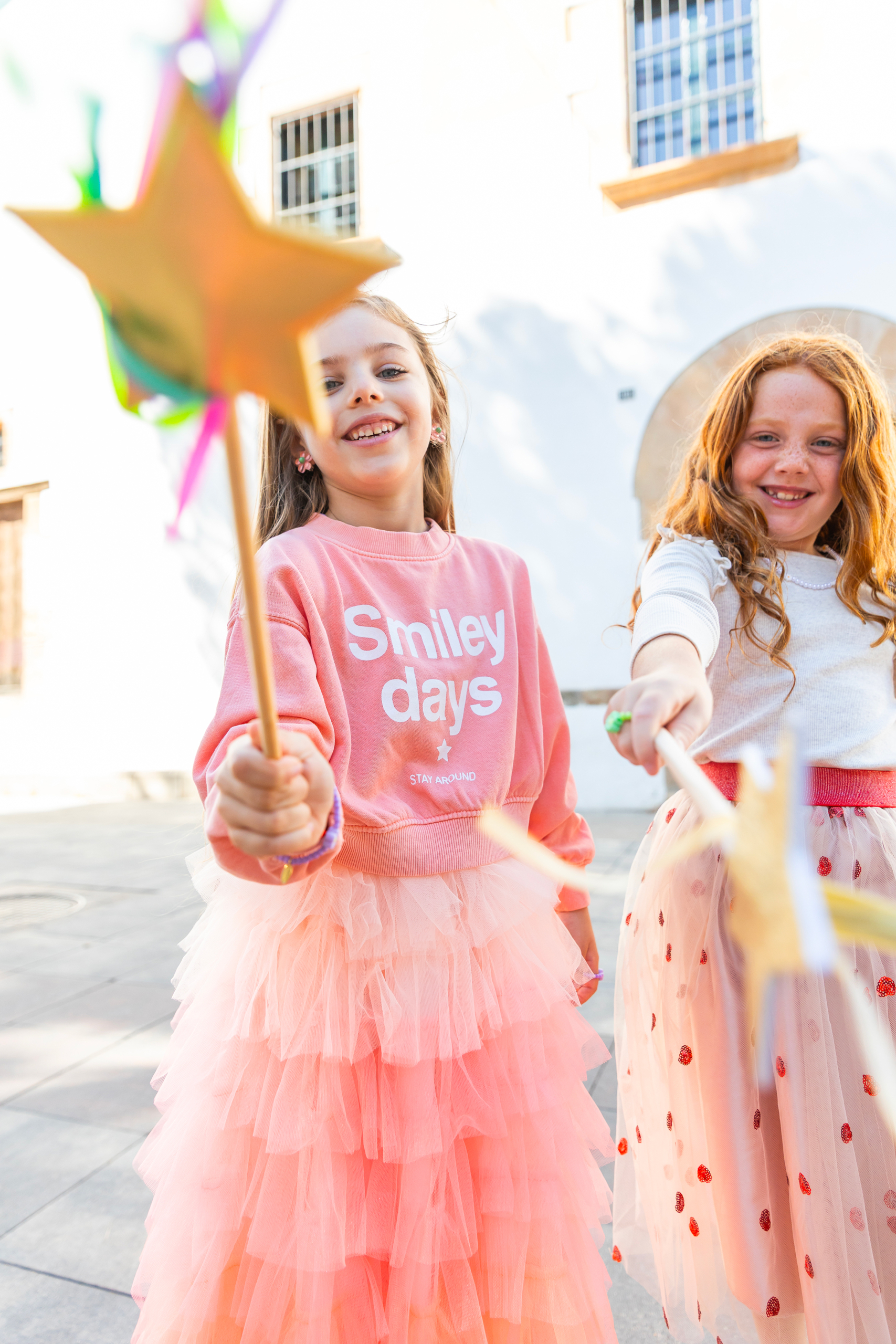 COURONNE BAGUETTE ROSE DEGUISEMENT POUR ENFANTS RATATAM