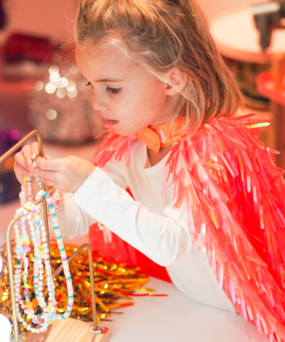 CAPE HOLOGRPAHIQUE CORAIL DEGUISEMENT ENFANTS RATATAMCAPE HOLOGRPAHIQUE CORAIL DEGUISEMENT ENFANTS RATATAM