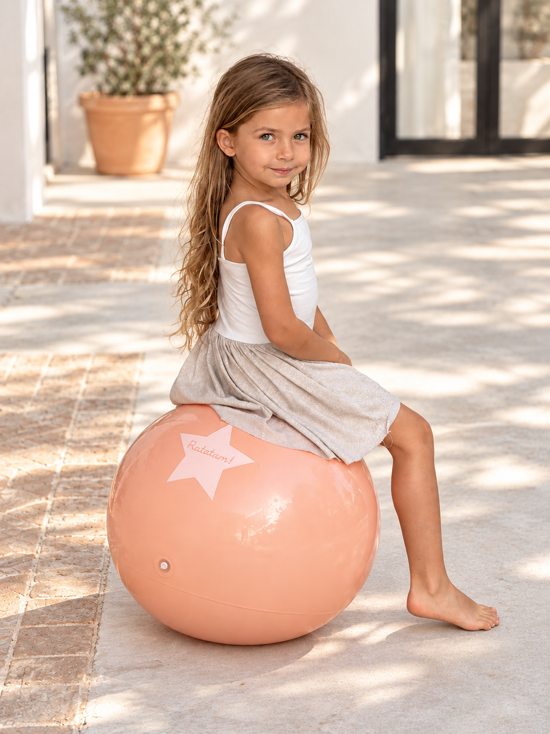 https://ratatamkids.com/wp-content/uploads/2026/03/BALLON-SAUTEUR-UNI-PECHE-BSP-002-LIFESTYLE-2.png